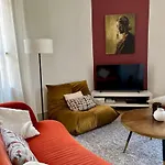 , Rénové Dans Immeuble Classé.