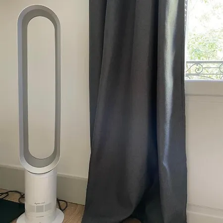 , Rénové Dans Immeuble Classé. * Nîmes