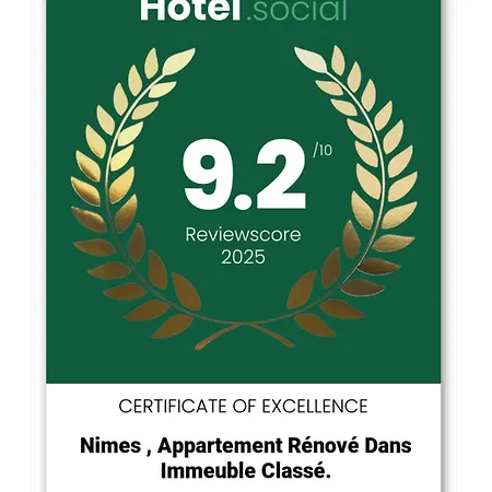 , Renove Dans Immeuble Classe. Nîmes