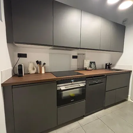 , Renove Dans Immeuble Classe. Apartamento *