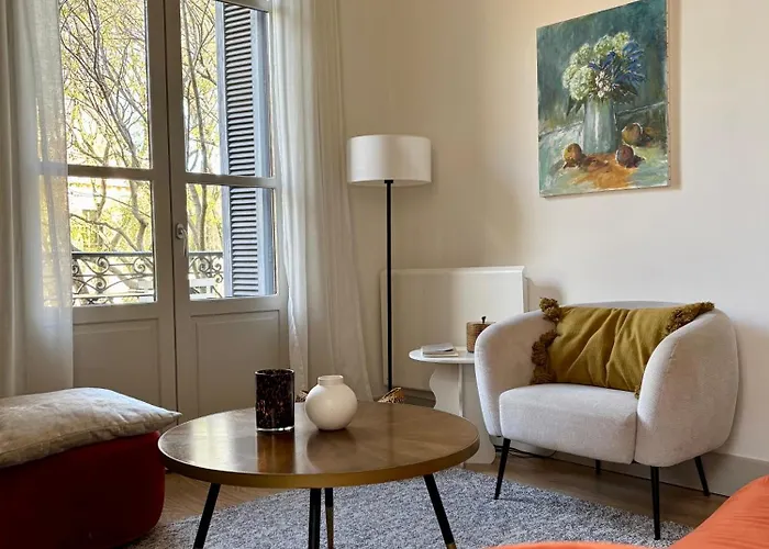 , Renove Dans Immeuble Classe. Lejlighed